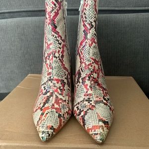 Steve Madden NIB Envied Snake Bootie